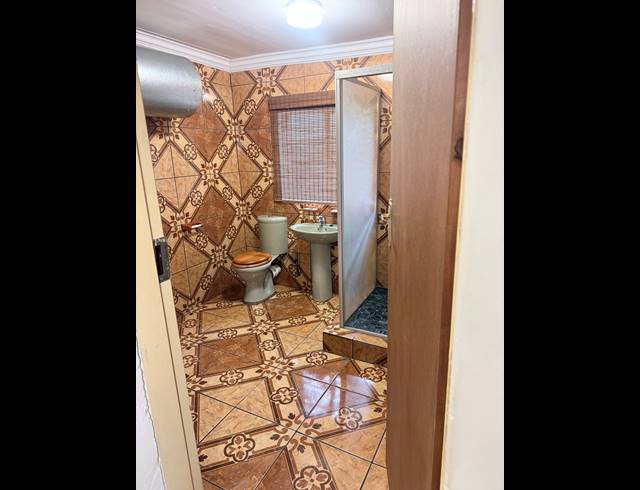 1 bed property to rent in ELOFFSDAL
